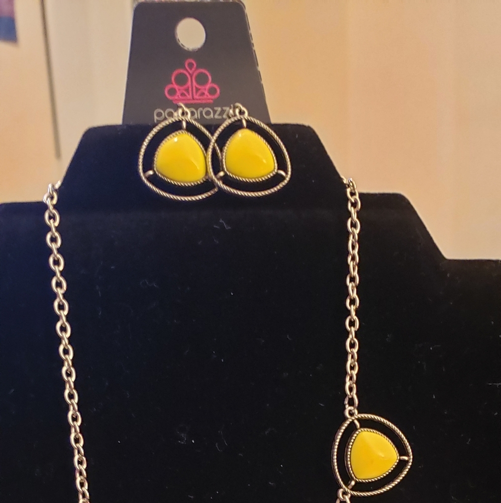 Jewelry - Picture 2 of 2